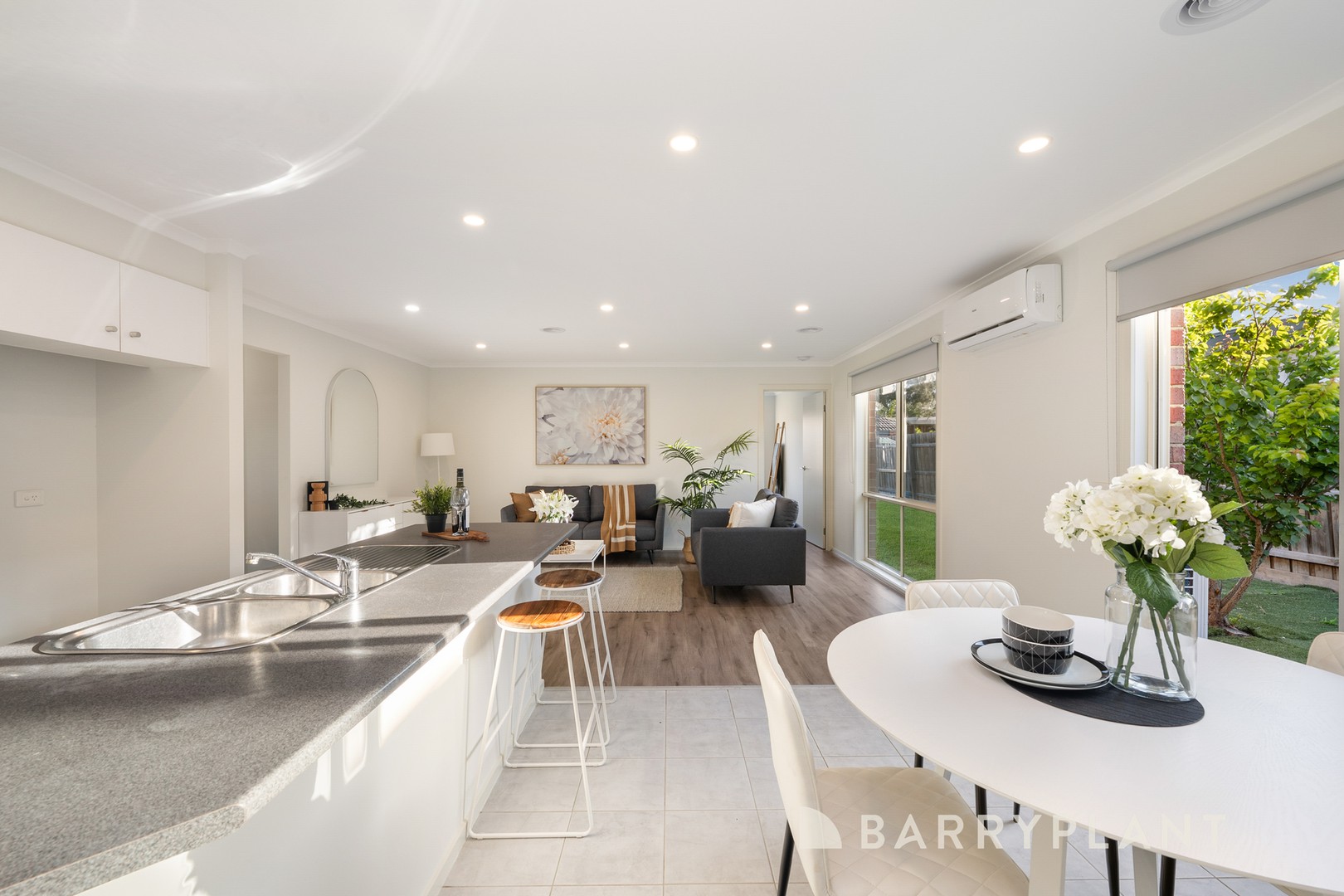 21 Tawrrific Street, Kurunjang, VIC 3337, Kurunjang - Thumbnail 2
