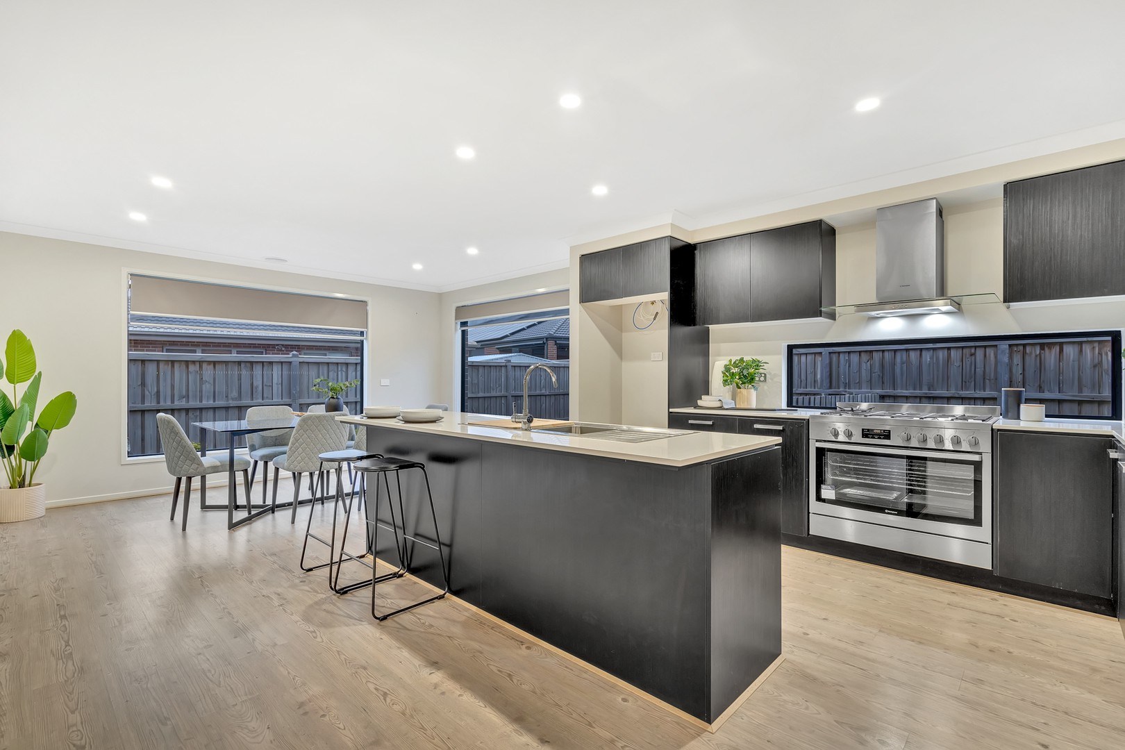 21 Thornaby Drive, Mickleham, VIC 3064, Mickleham - Thumbnail 2