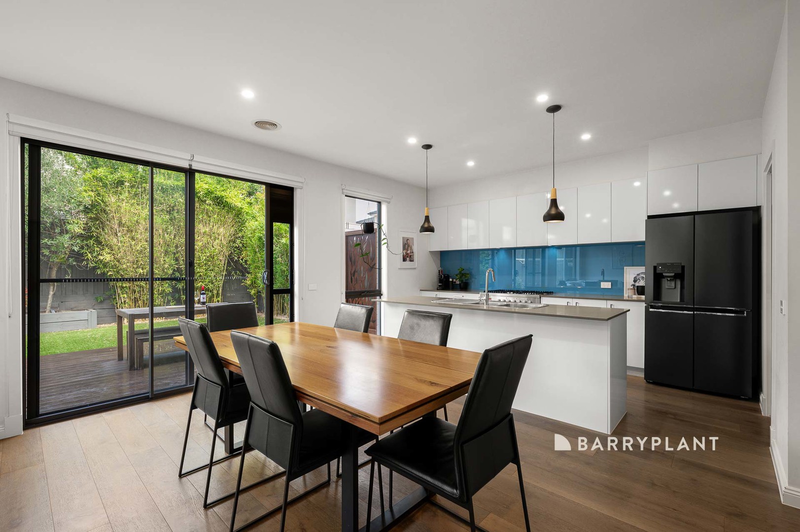 21 Tully Crescent, Narre Warren, VIC 3805 - Thumbnail 2 - 09/04/2025