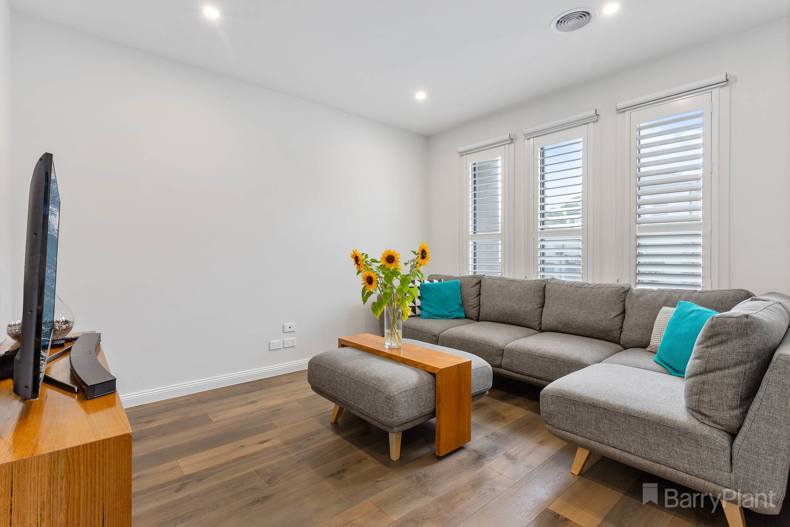 21 Tully Crescent, Narre Warren, VIC 3805, Narre Warren - Thumbnail 8