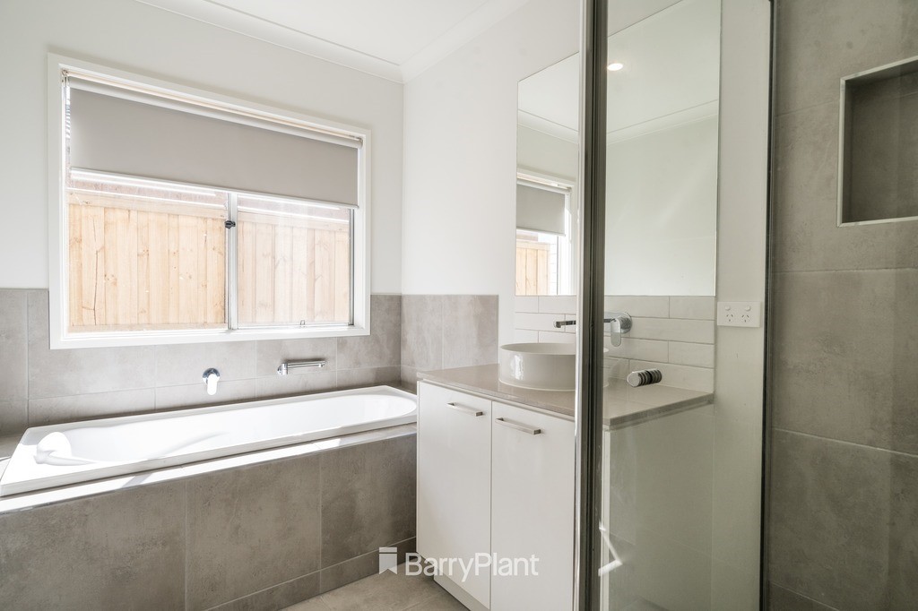 21 Valrose Road, Charlemont, VIC 3217, Charlemont - Thumbnail 7