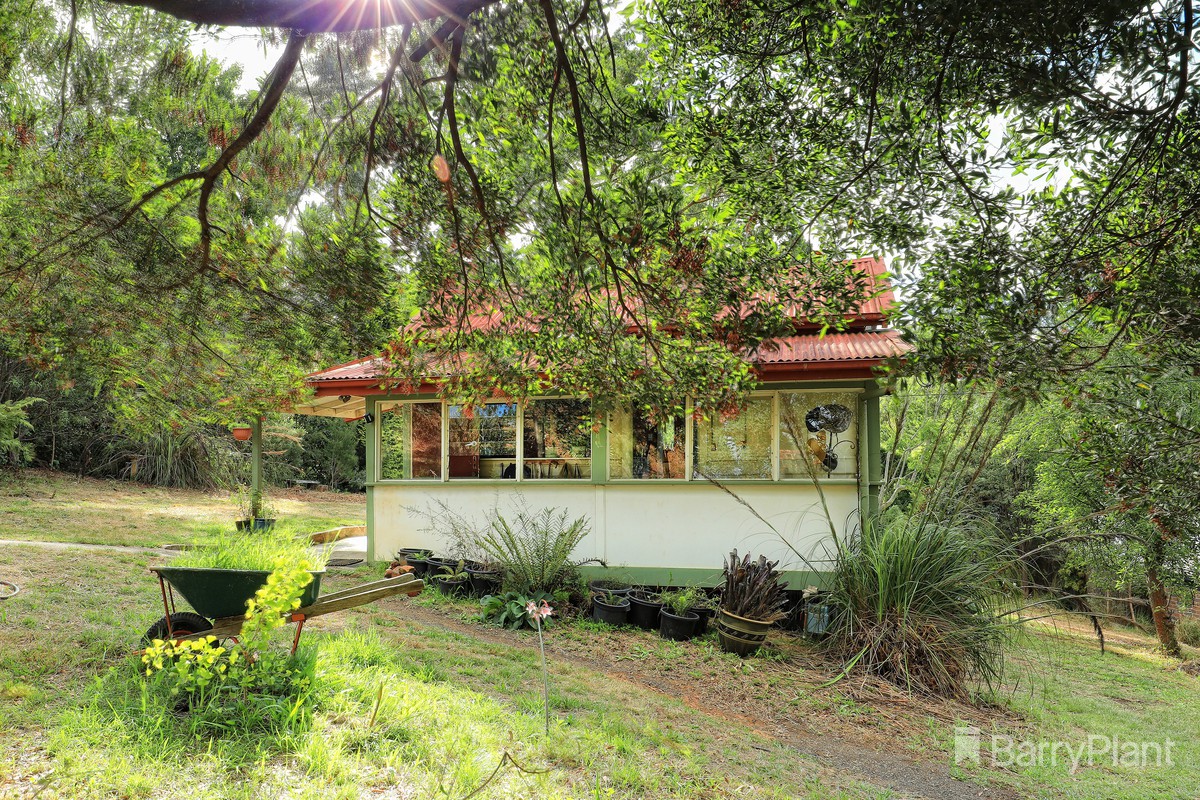 21 Vika Avenue, Monbulk, VIC 3793, Monbulk - Thumbnail 3