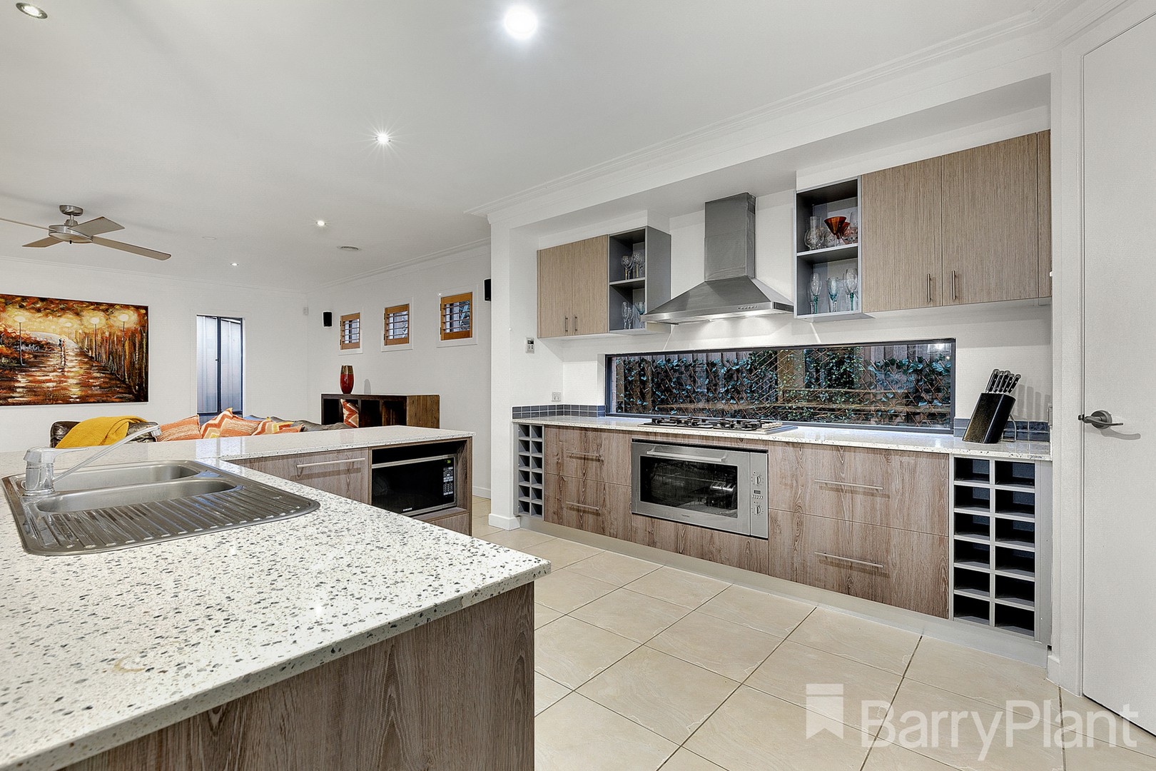 21 Wagstaff Drive, Mill Park, VIC 3082, Mill Park - Thumbnail 3