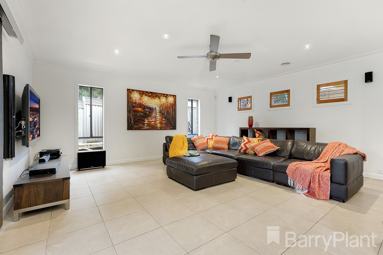 21 Wagstaff Drive, Mill Park, VIC 3082, Mill Park - Thumbnail 5