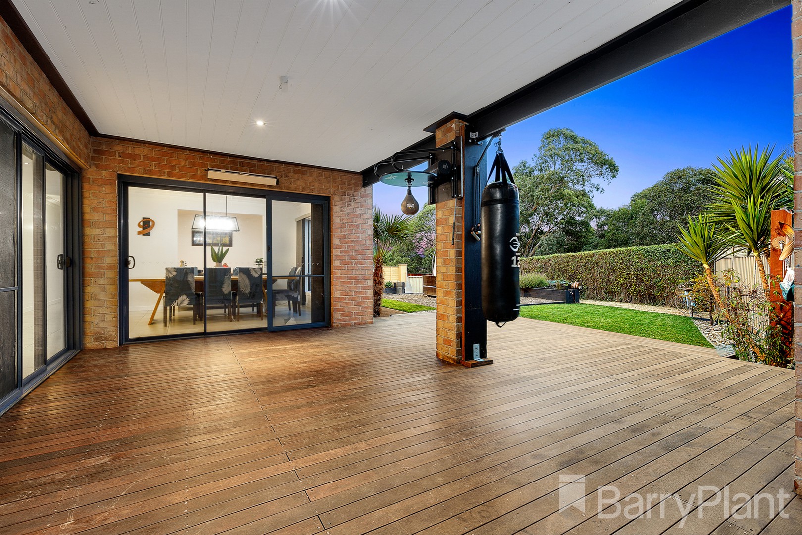 21 Wagstaff Drive, Mill Park, VIC 3082, Mill Park - Thumbnail 8