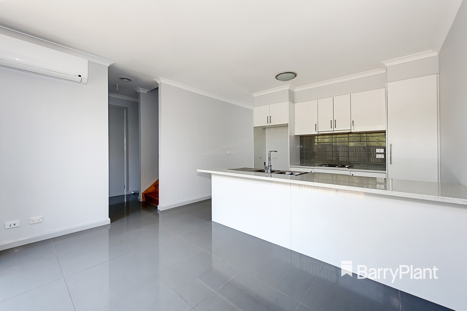 21 Warnock Street, Broadmeadows, VIC 3047, Broadmeadows - Thumbnail 3