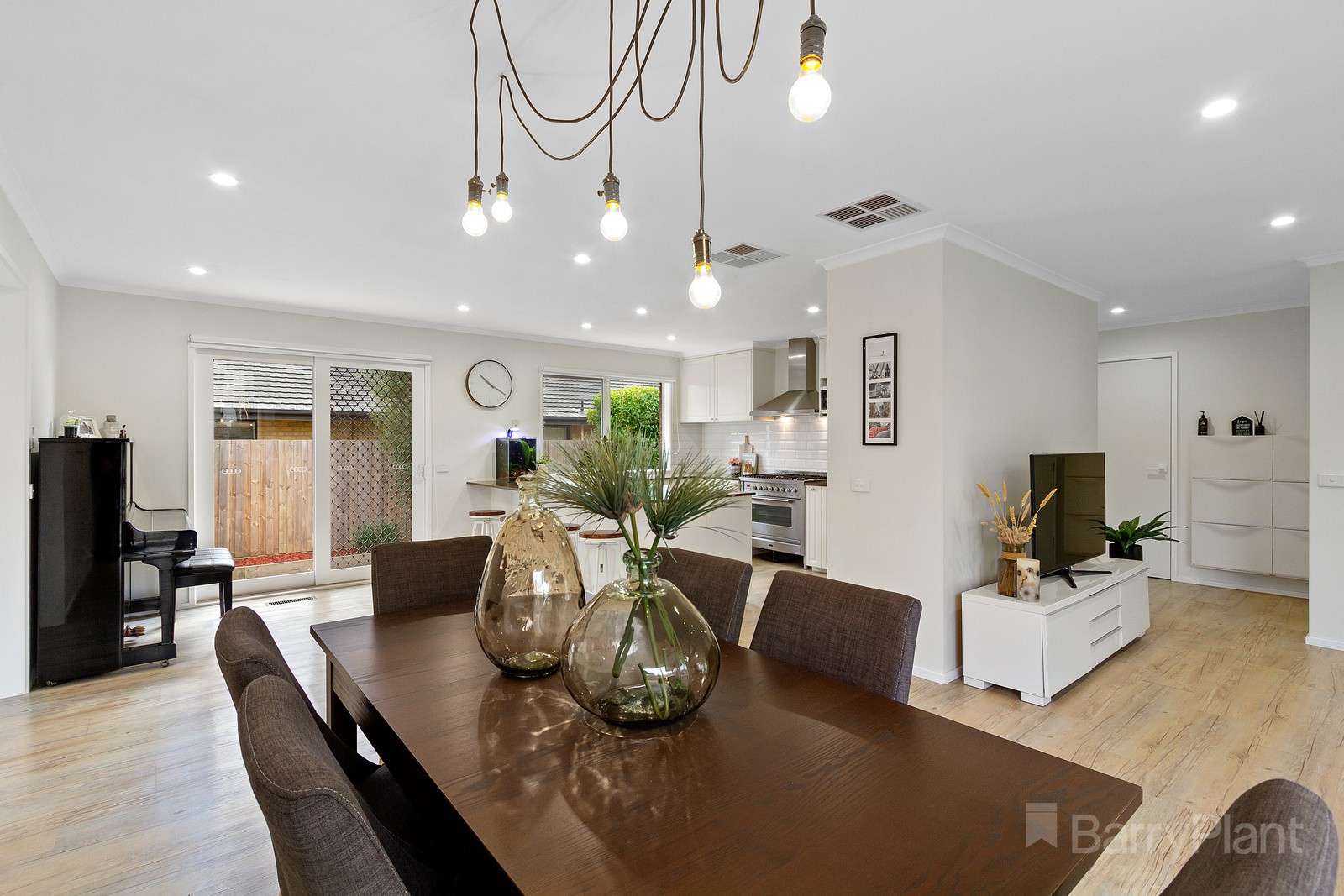 21 Watersedge Close, Knoxfield, VIC 3180, Knoxfield - Thumbnail 3