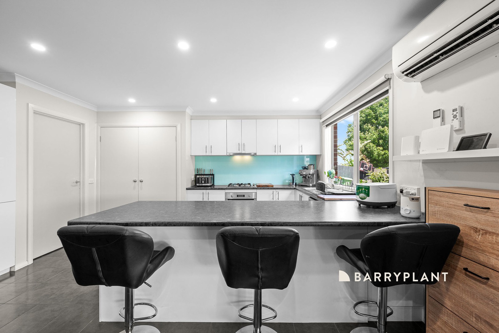 21 Webster Way, Pakenham, VIC 3810, Pakenham - Thumbnail 3