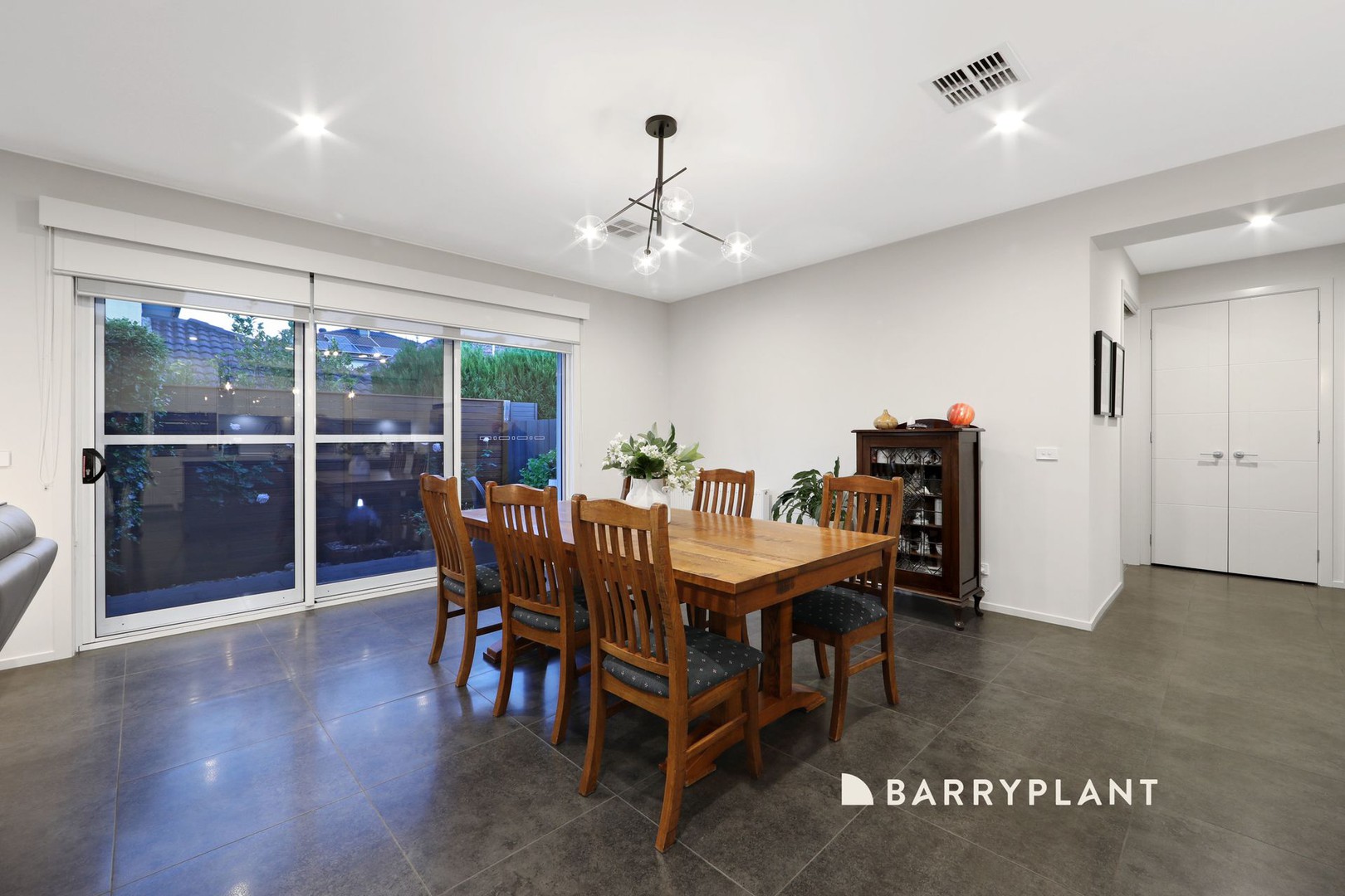 21 Whiton Street, Mount Waverley, VIC 3149, Mount Waverley - Thumbnail 3