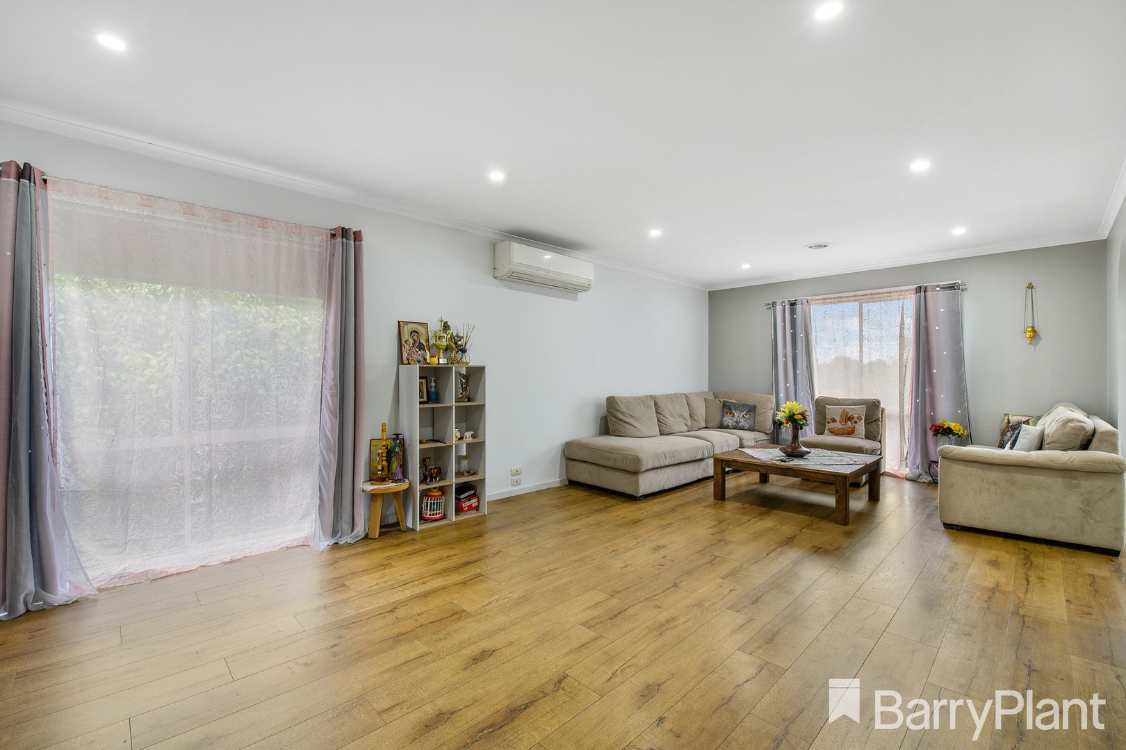 21 Winfield Drive, Kurunjang, VIC 3337, Kurunjang - Thumbnail 3