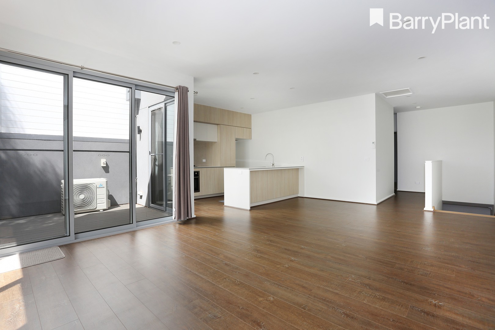 21 Zeta Crescent, Point Cook, VIC 3030, Point Cook - Thumbnail 4