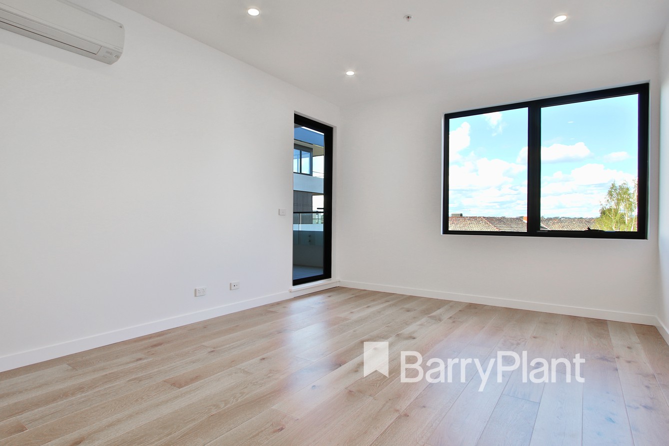 210/160 Williamsons Road, Doncaster, VIC 3108 - Thumbnail 2 - 15/11/2021
