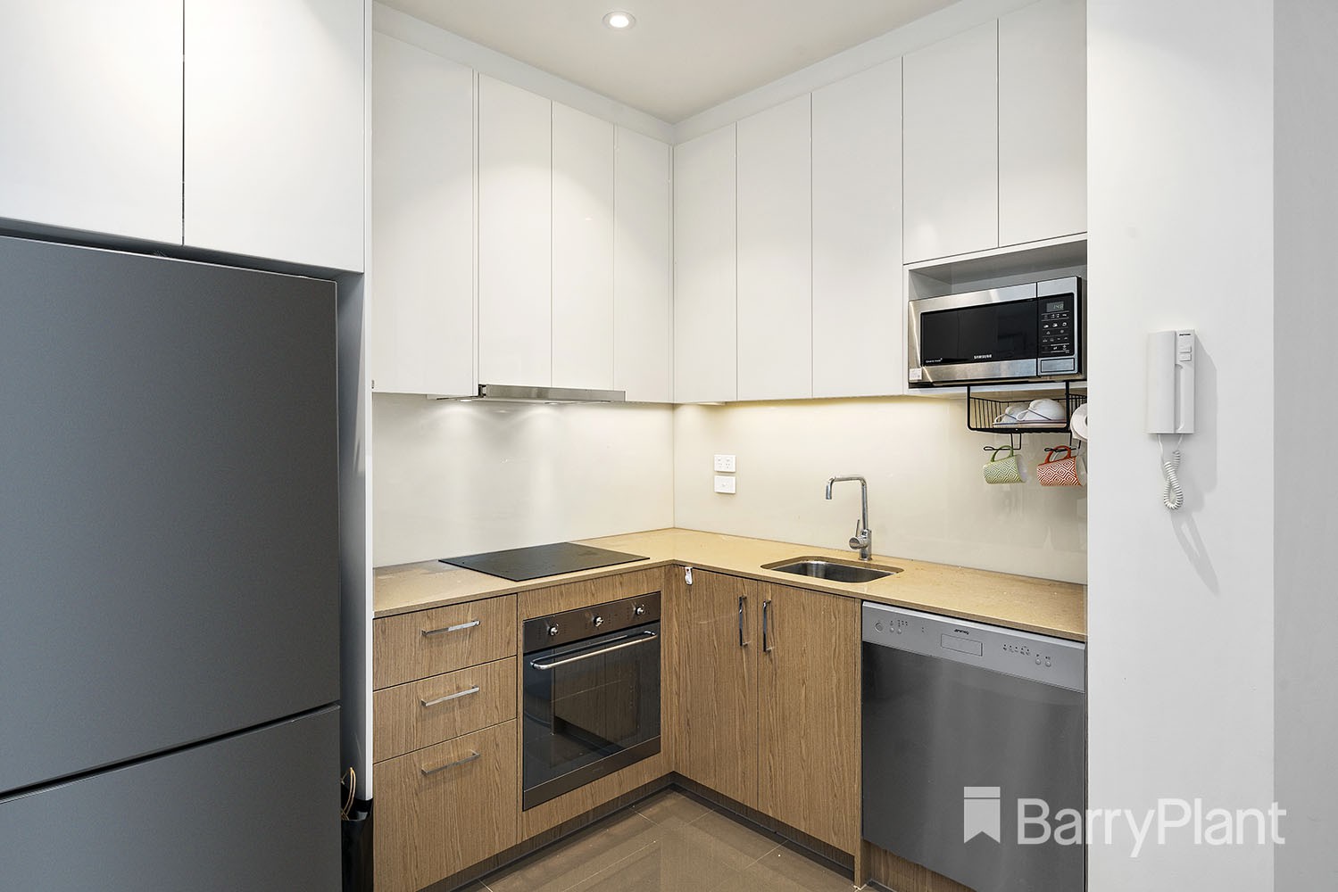 210/323 Charman Road, Cheltenham, VIC 3192, Cheltenham - Thumbnail 3