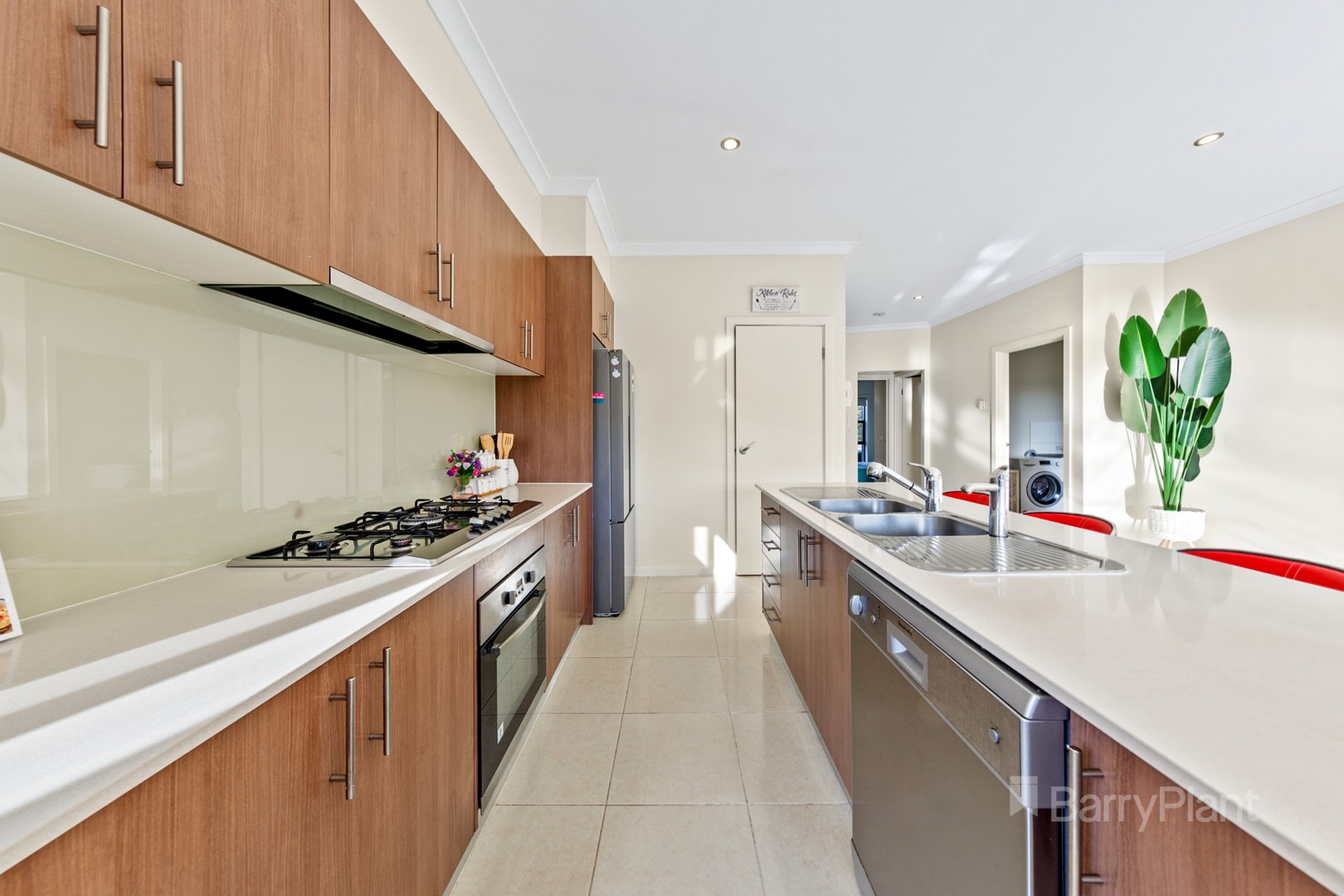 210 Cairnlea Drive, Cairnlea, VIC 3023, Cairnlea - Thumbnail 4