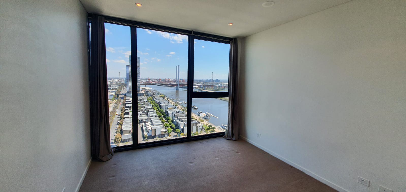 2106/1-3 Point Park Crescent, Docklands, VIC 3008, Docklands - Thumbnail 5