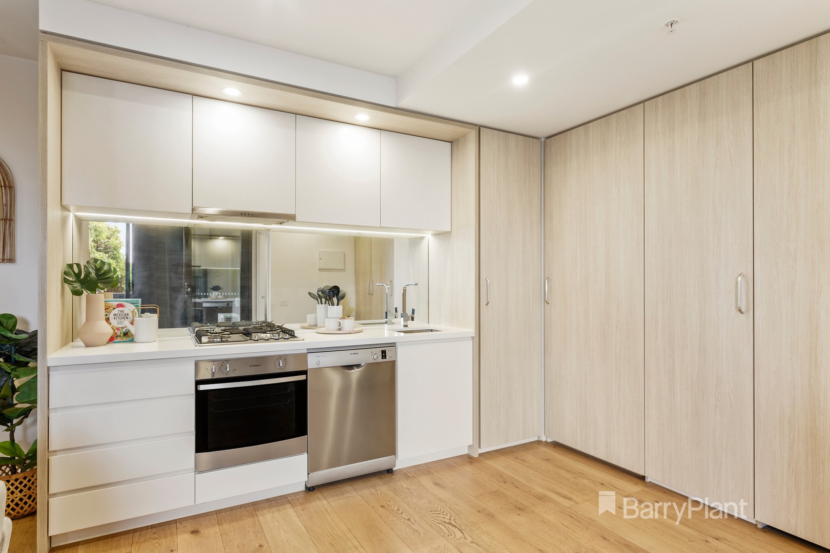 211/114 Helen Street, Northcote, VIC 3070, Northcote - Thumbnail 3