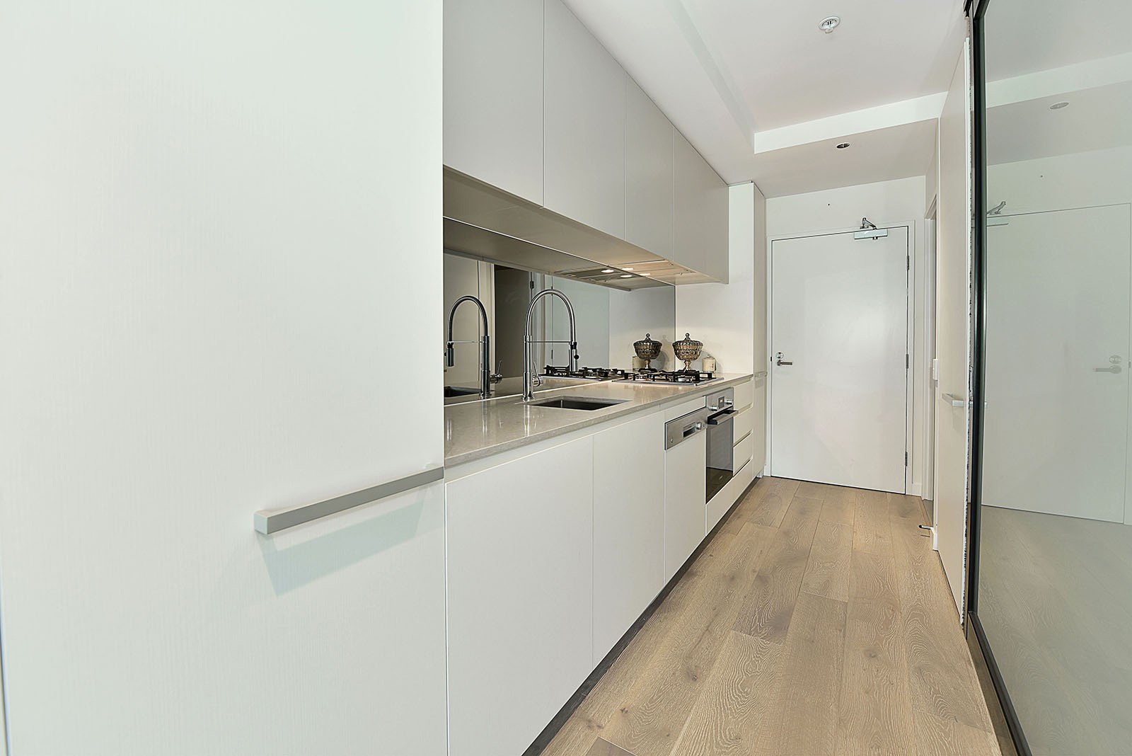 211/19 Russell Street, Essendon, VIC 3040, Essendon - Thumbnail 4