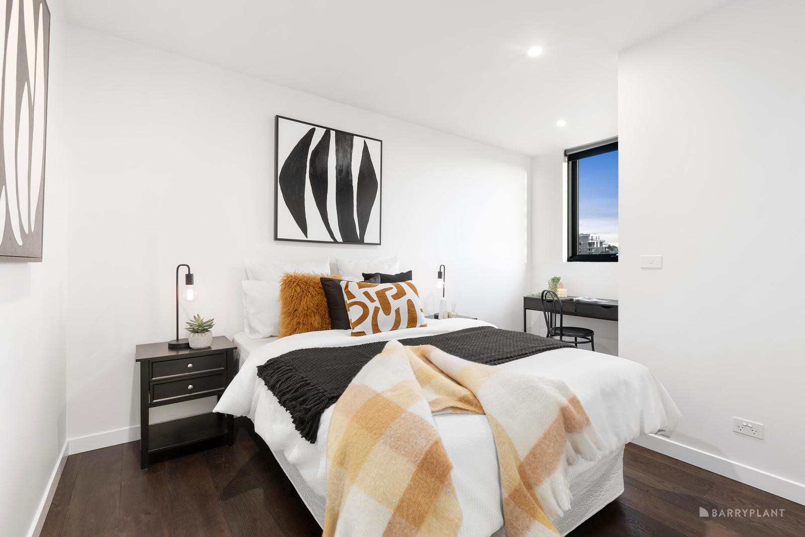 211/5 Sovereign Point Court, Doncaster, VIC 3108, Doncaster - Thumbnail 5