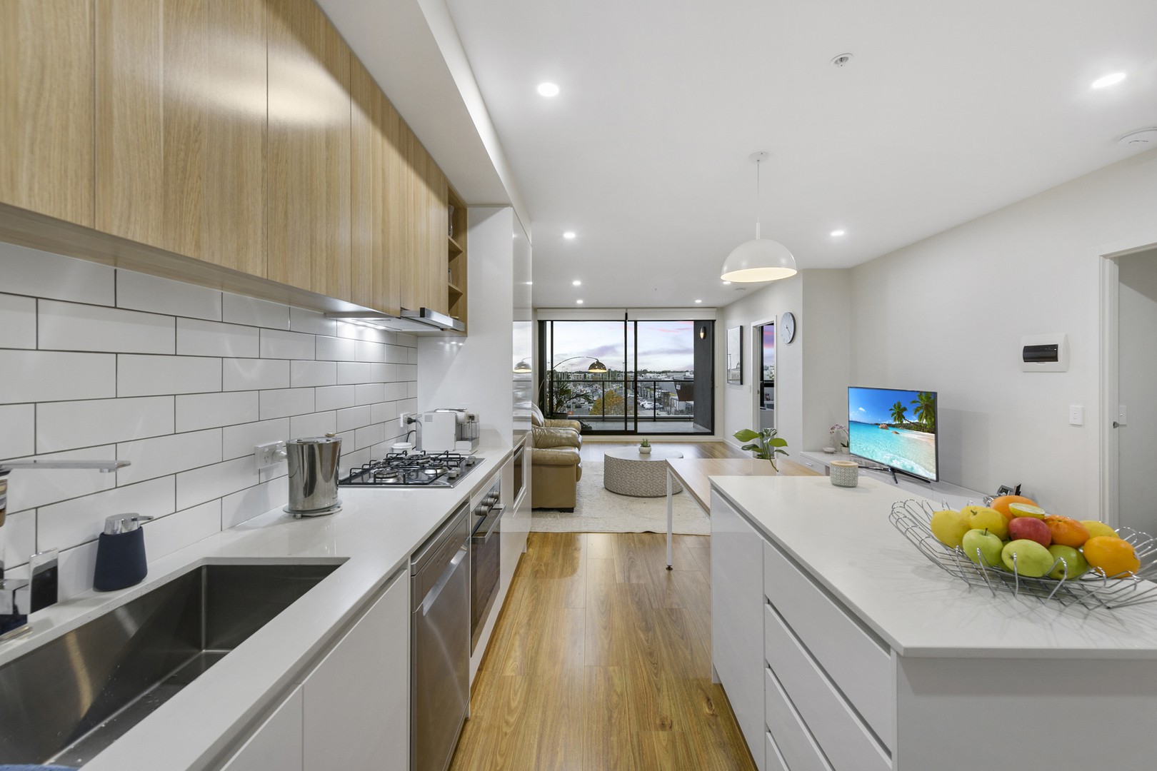 211/9 Commercial Road, Caroline Springs, VIC 3023, Caroline Springs - Thumbnail 2