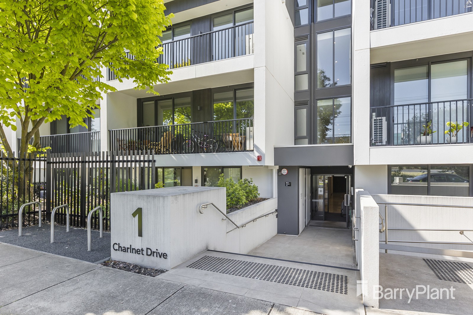212/1 Charlnet Drive, Vermont South, VIC 3133, Vermont South - Image 1