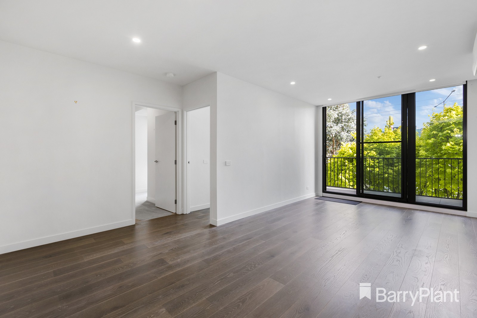 212/1 Charlnet Drive, Vermont South, VIC 3133, Vermont South - Thumbnail 2