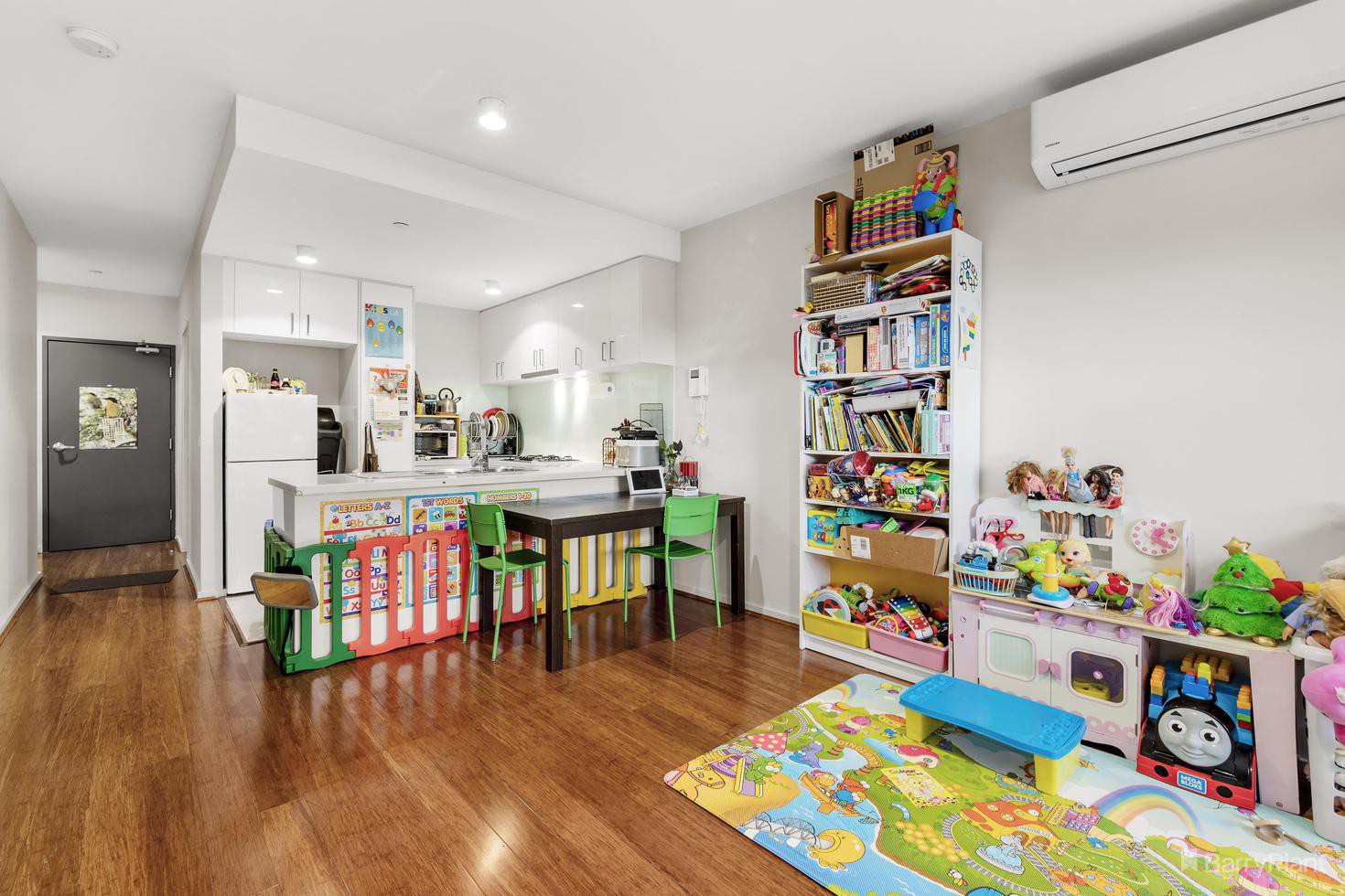 212/569 Whitehorse Road, Mitcham, VIC 3132, Mitcham - Thumbnail 4