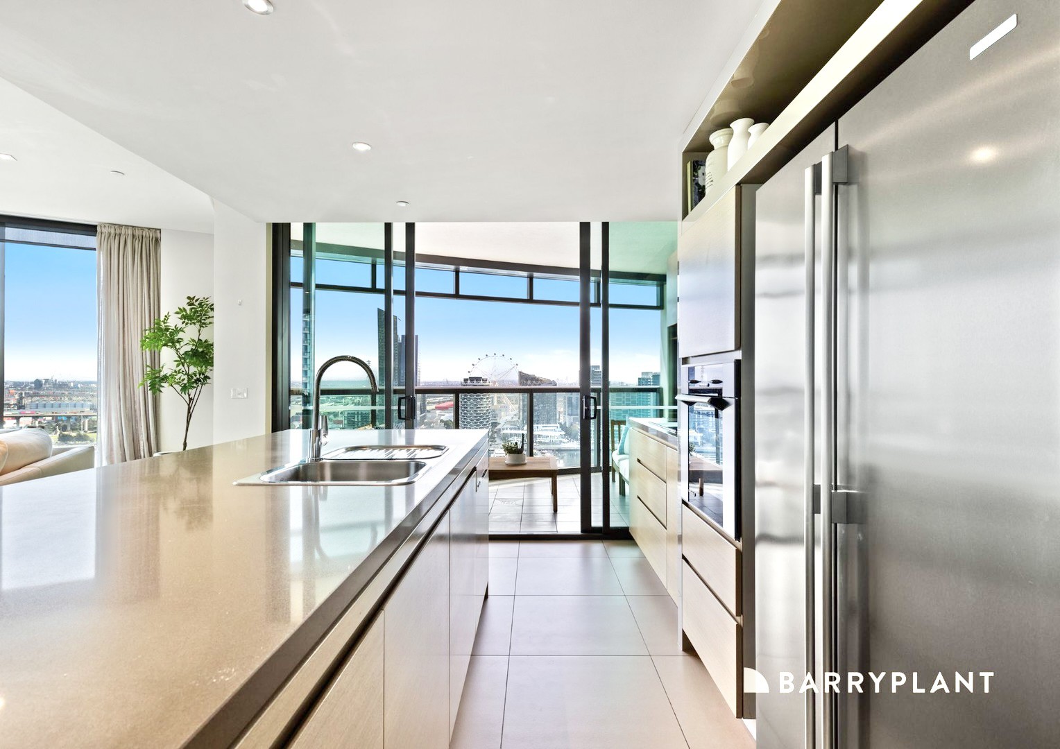 212/8 Waterside Place, Docklands, VIC 3008, Docklands - Thumbnail 2