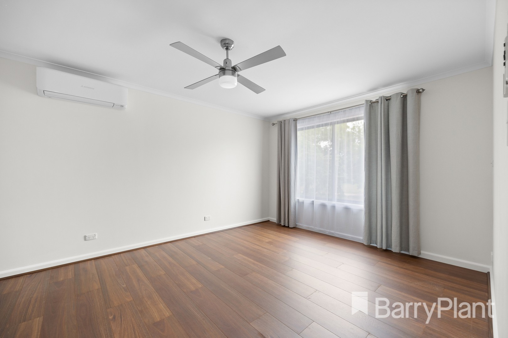 213 Russell Street, Newington, VIC 3350, Newington - Thumbnail 5