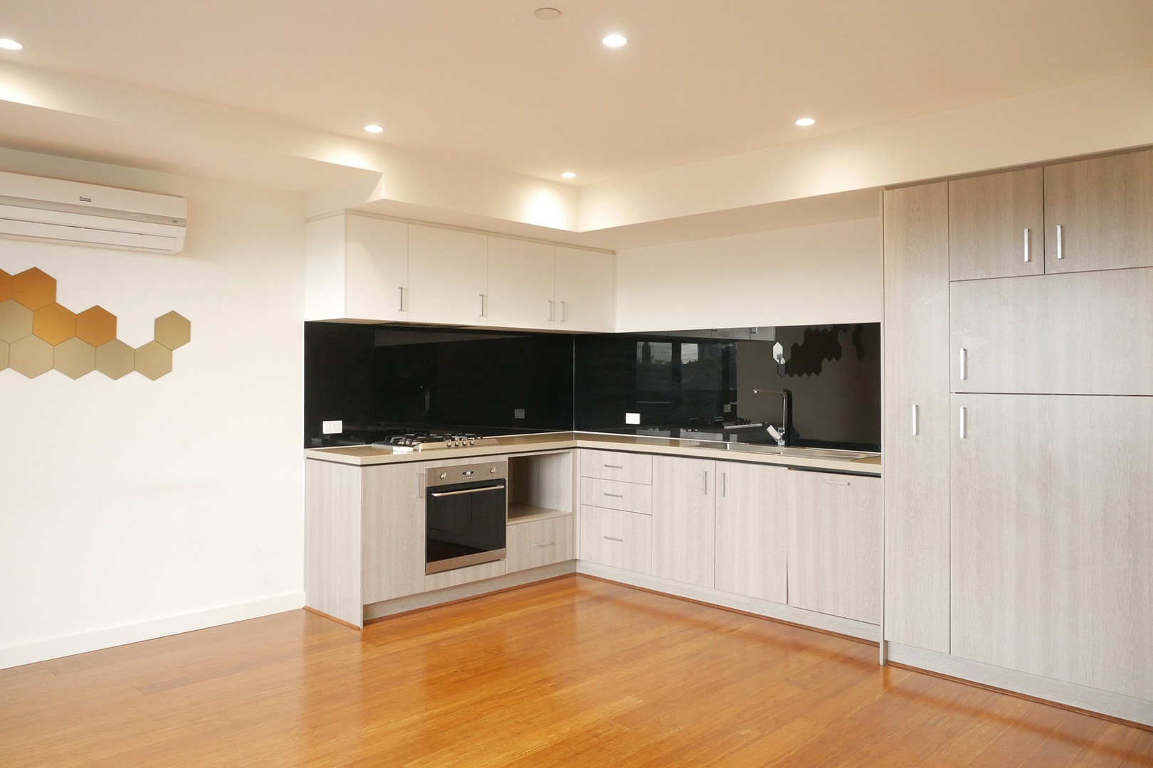 214/146 Bell Street, Coburg, VIC 3058, Coburg - Thumbnail 4