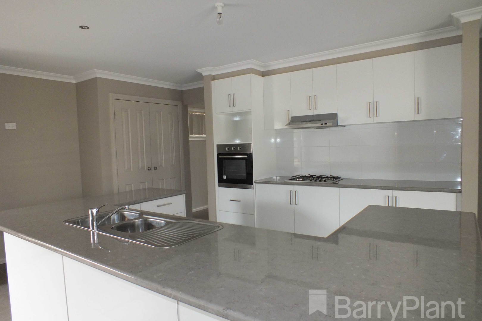 215 Kossuth Street, Sebastopol, VIC 3356, Sebastopol - Thumbnail 6