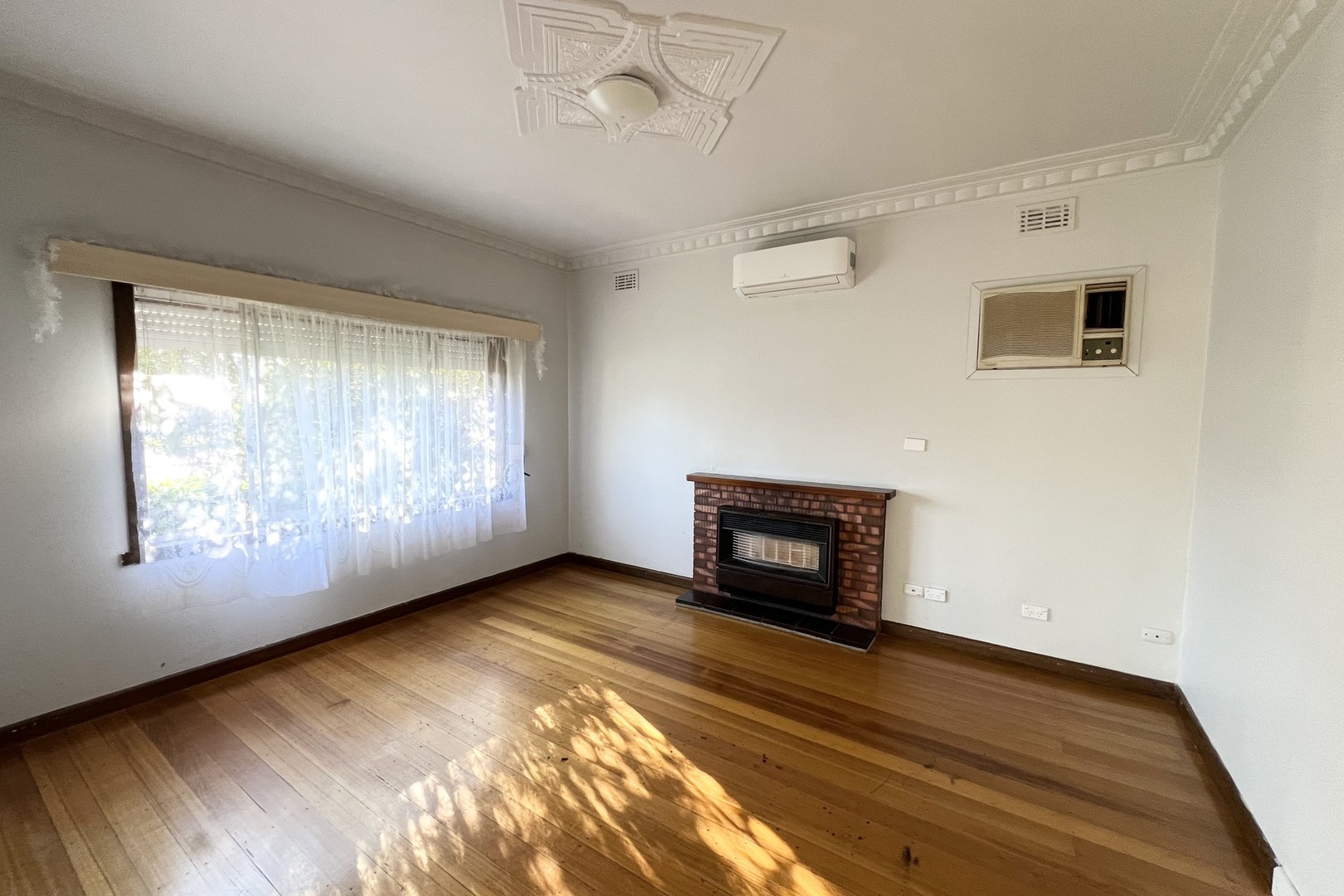 215 Main Road West, St Albans, VIC 3021, St Albans - Thumbnail 4