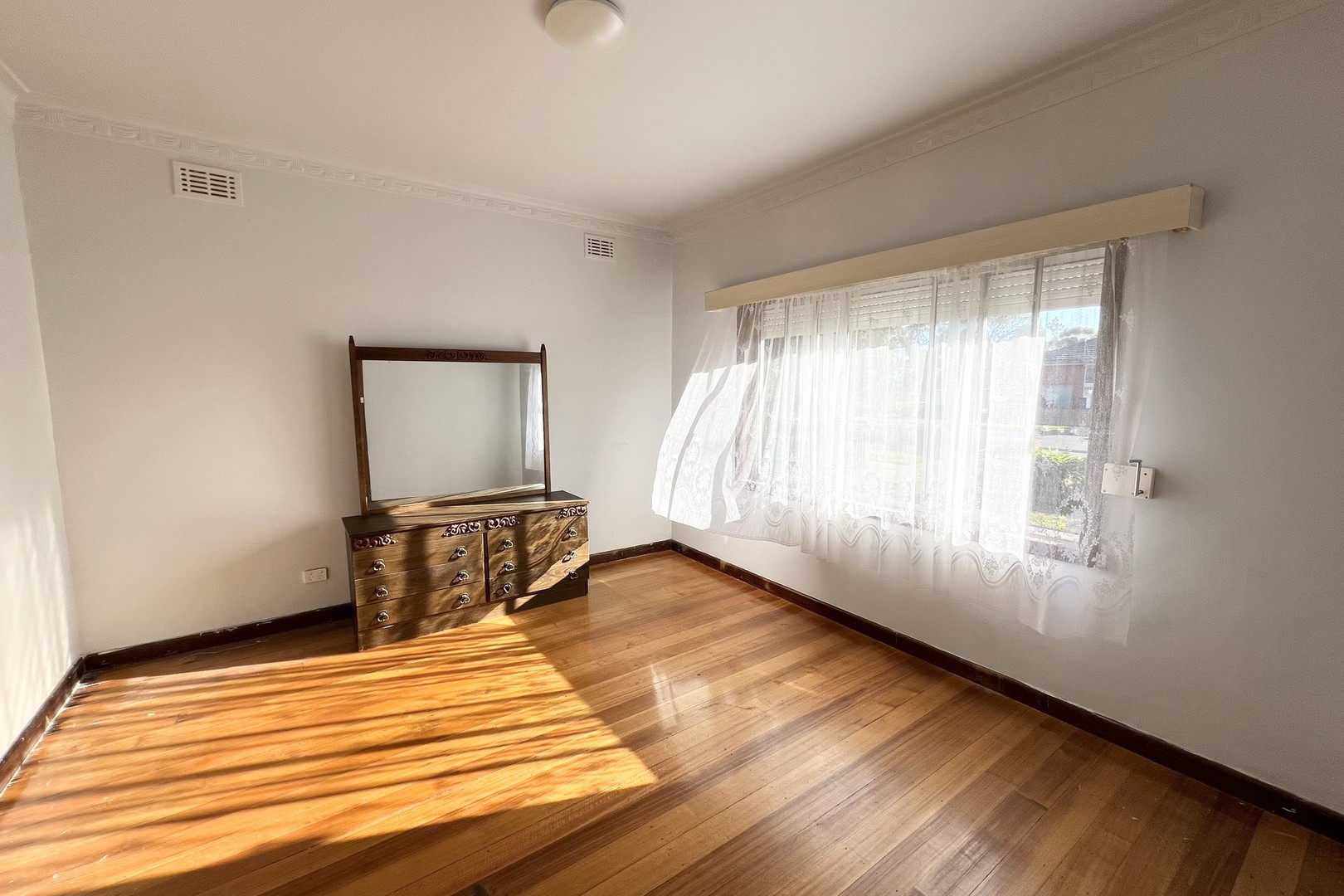 215 Main Road West, St Albans, VIC 3021, St Albans - Thumbnail 5