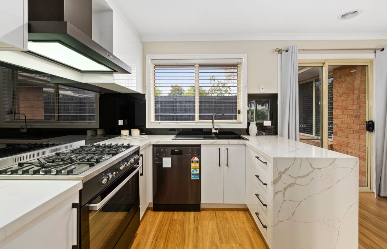 216 Dandelion Drive, Rowville, VIC 3178, Rowville - Thumbnail 5