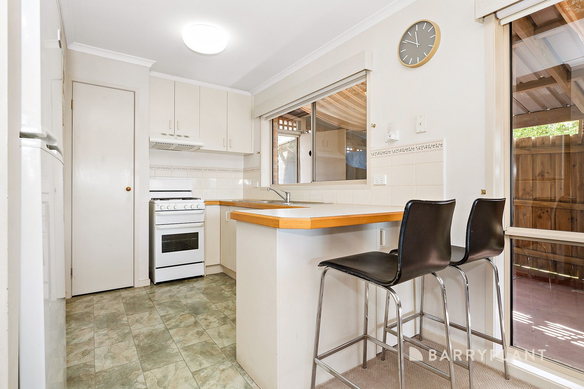 216 Eighth Avenue, Rosebud, VIC 3939, Rosebud - Thumbnail 2