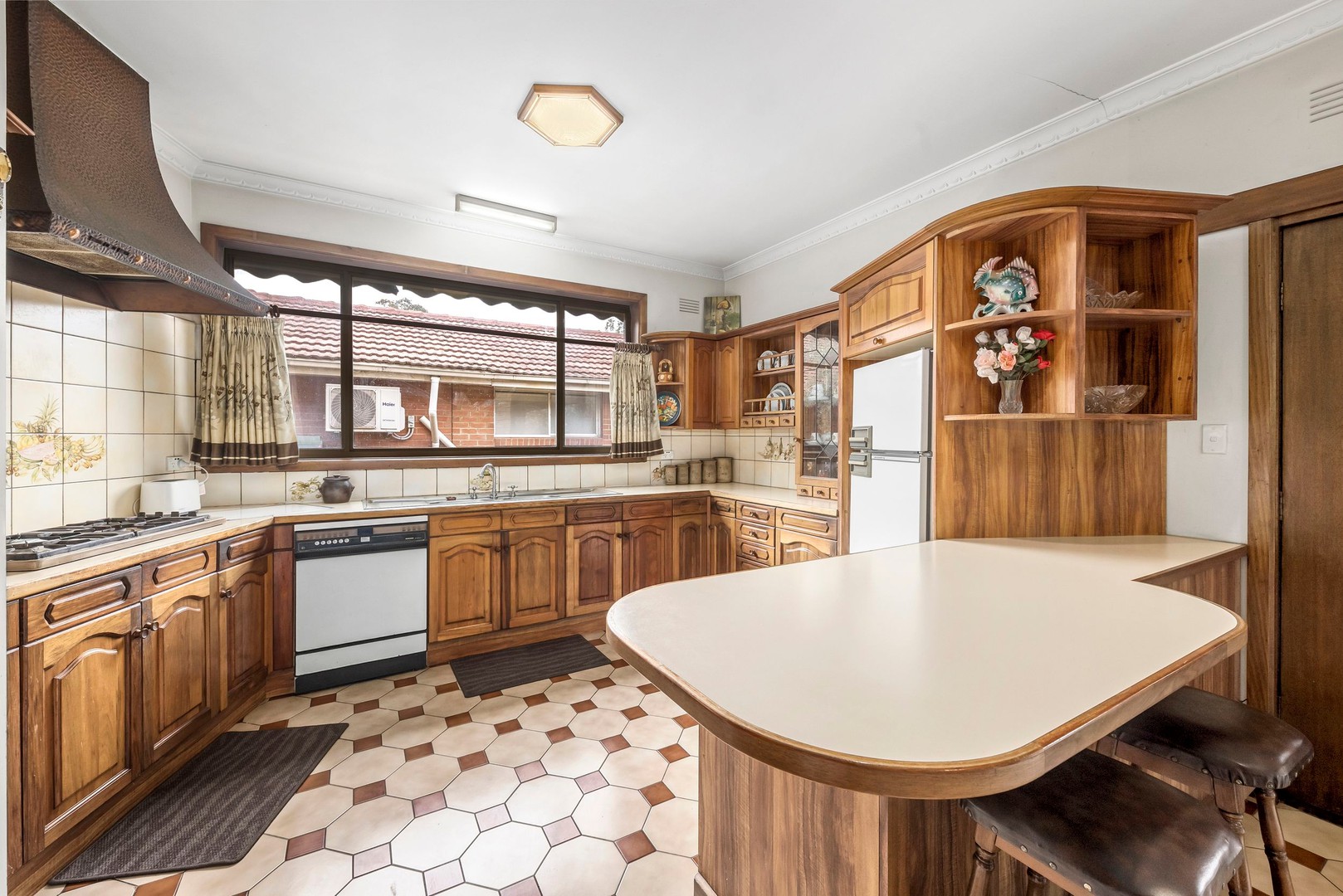 216 Milleara Road, Keilor East, VIC 3033, Keilor East - Thumbnail 3