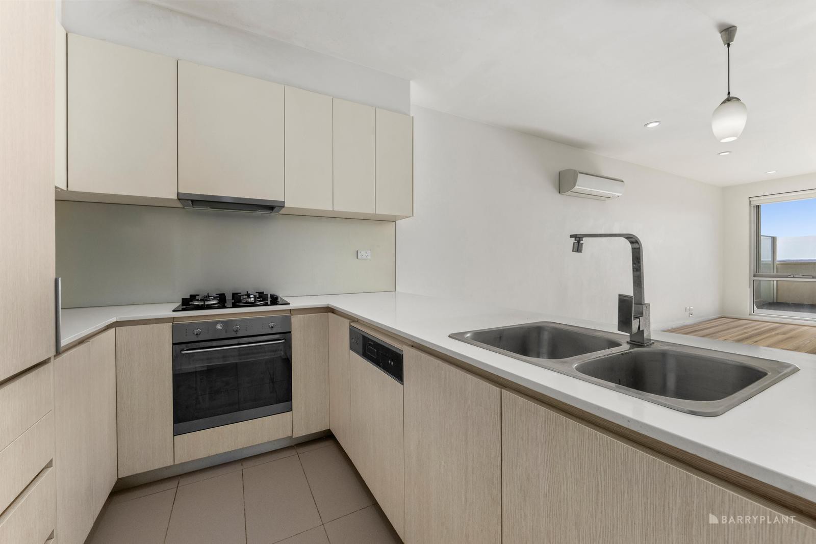 217/8 Berkeley Street, Doncaster, VIC 3108, Doncaster - Thumbnail 4