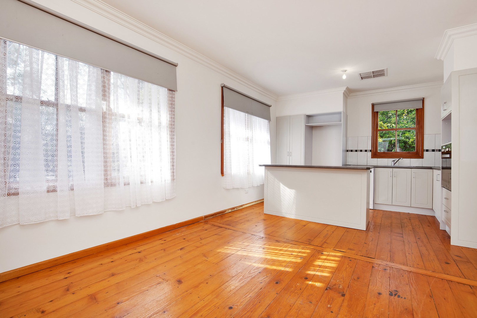 217 Eighth Street, Mildura, VIC 3500 - Thumbnail 2 - 18/11/2025