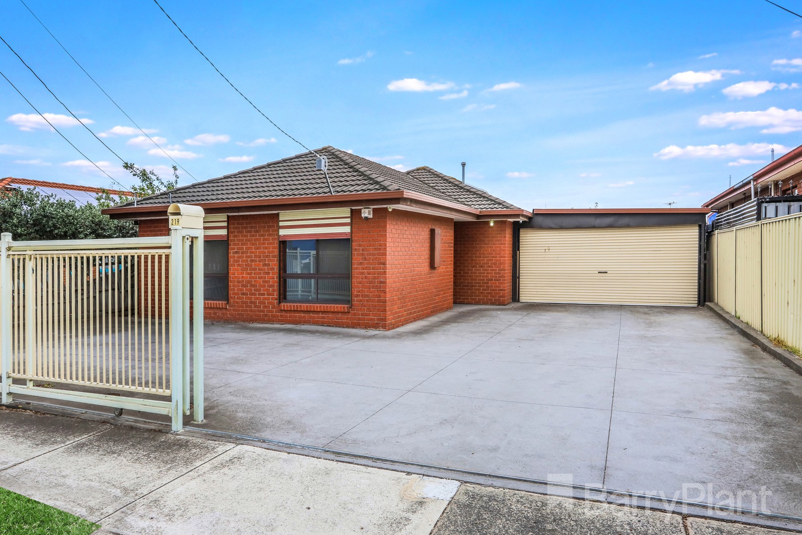 219 McIntyre Road, Sunshine North, VIC 3020, Sunshine North - Thumbnail 2