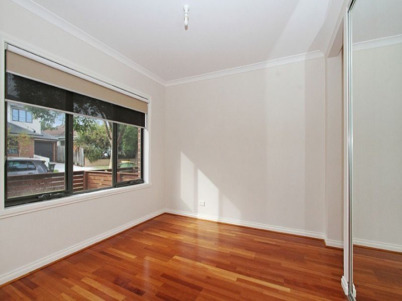 21B Locksley Avenue, Reservoir, VIC 3073, Reservoir - Thumbnail 3