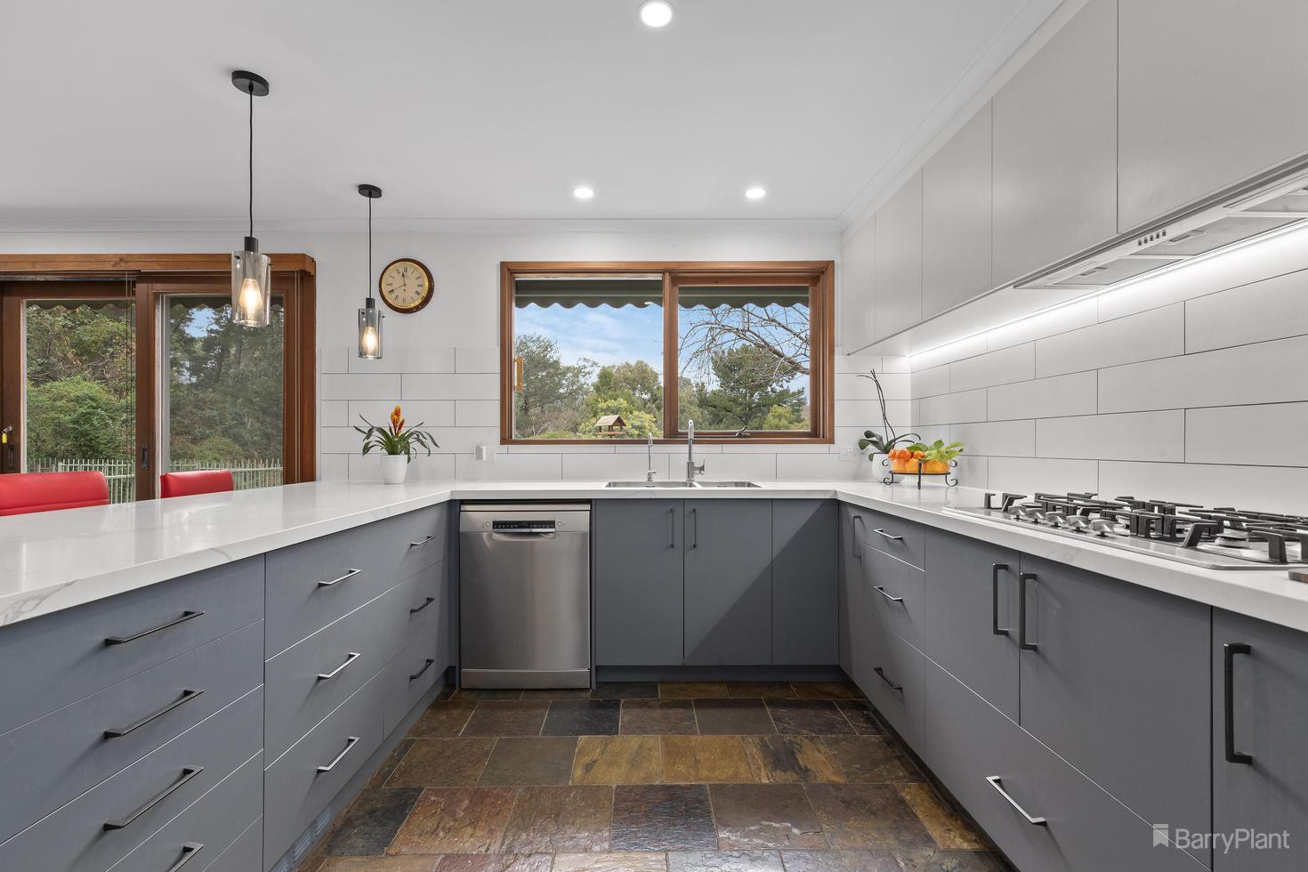 22-24 Drayton Crescent, Park Orchards, VIC 3114, Park Orchards - Thumbnail 4