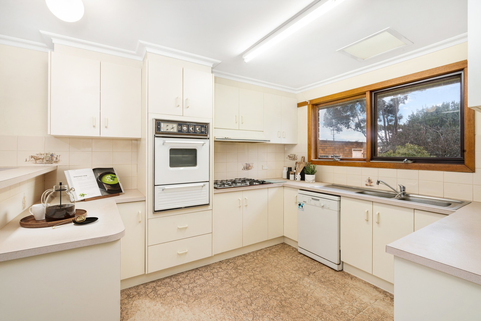 22-24 William Street, Leopold, VIC 3224, Leopold - Thumbnail 4