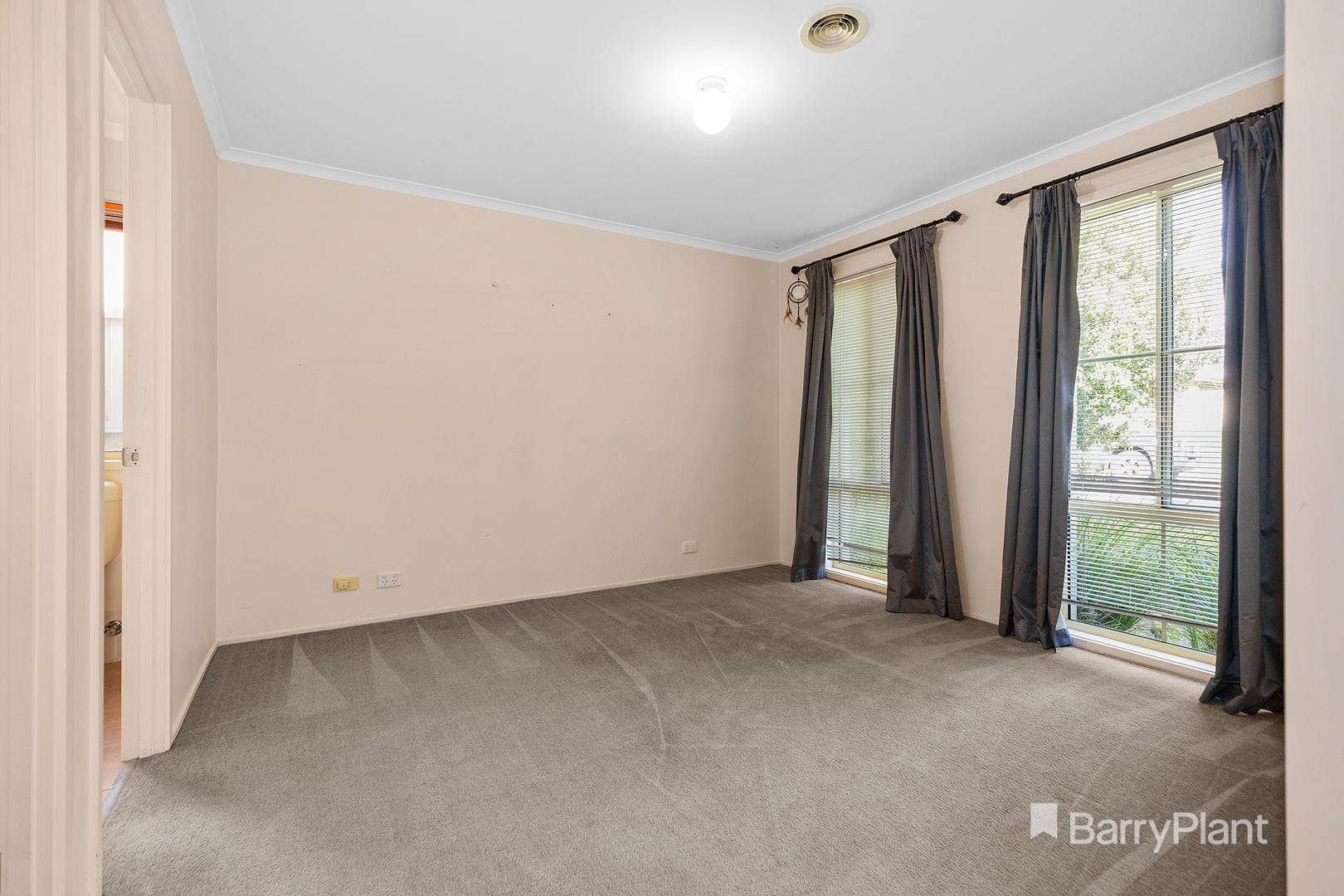 22 Abercairn Drive, Narre Warren South, VIC 3805, Narre Warren South - Thumbnail 5