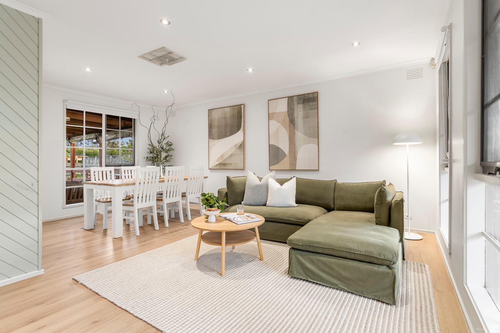 22 Allumba Drive, St Helena, VIC 3088 - Thumbnail 2 - 03/10/2025