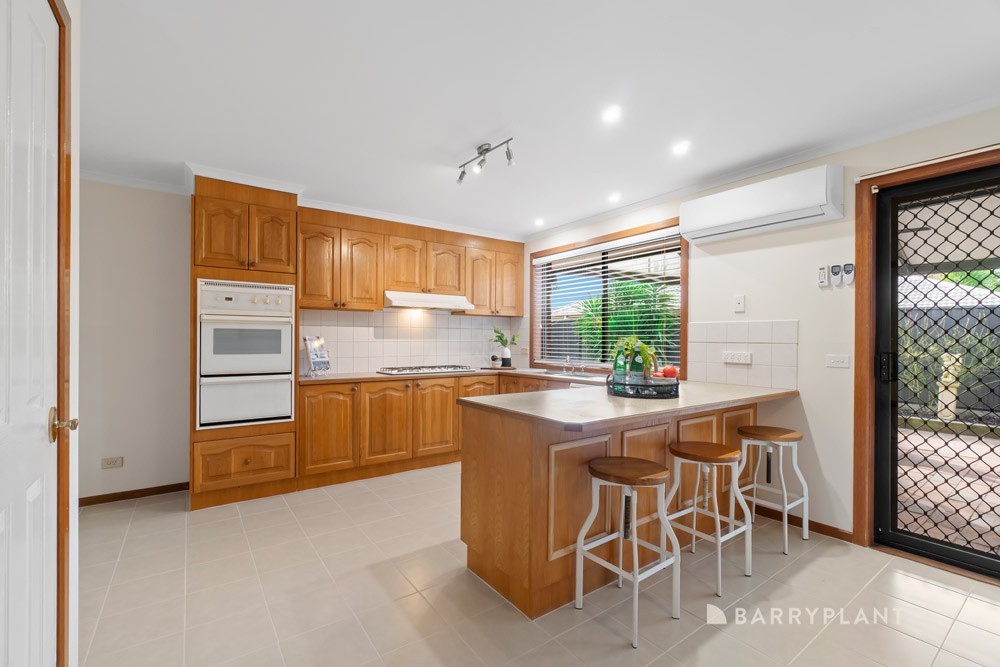 22 Allwyn Crescent, Mill Park, VIC 3082, Mill Park - Thumbnail 3