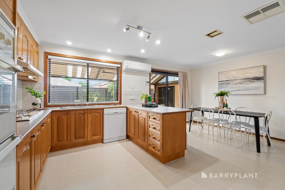 22 Allwyn Crescent, Mill Park, VIC 3082, Mill Park - Thumbnail 4