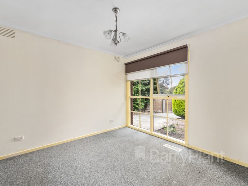 22 Amesbury Avenue, Wantirna, VIC 3152, Wantirna - Thumbnail 5