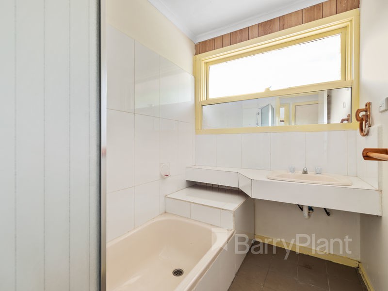 22 Amesbury Avenue, Wantirna, VIC 3152, Wantirna - Thumbnail 8