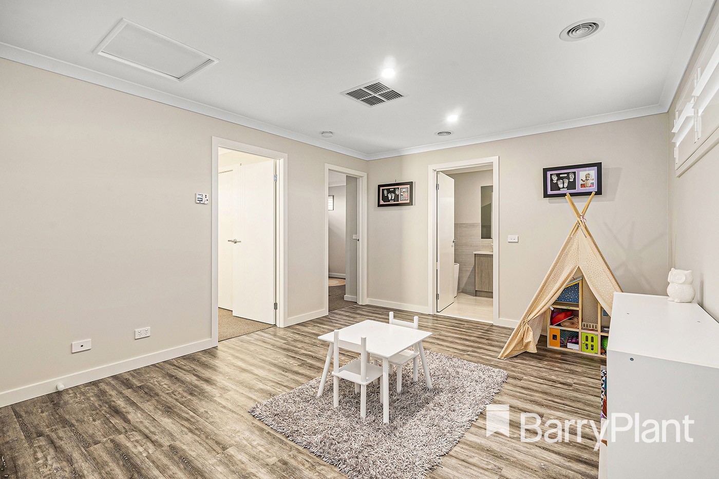 22 Ashton Avenue, Mooroolbark, VIC 3138, Mooroolbark - Thumbnail 4