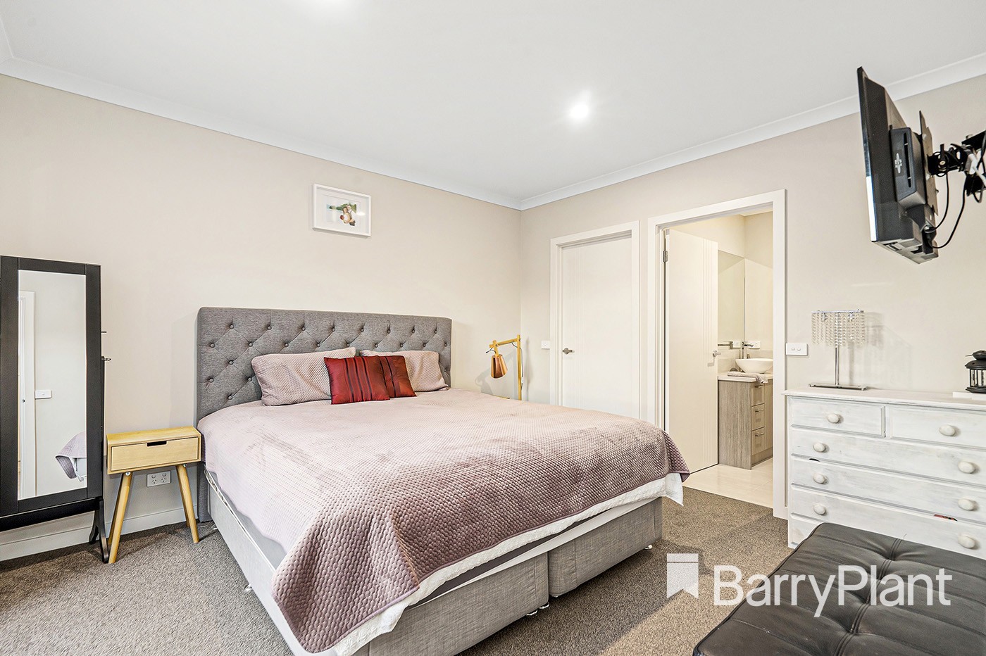 22 Ashton Avenue, Mooroolbark, VIC 3138, Mooroolbark - Thumbnail 5