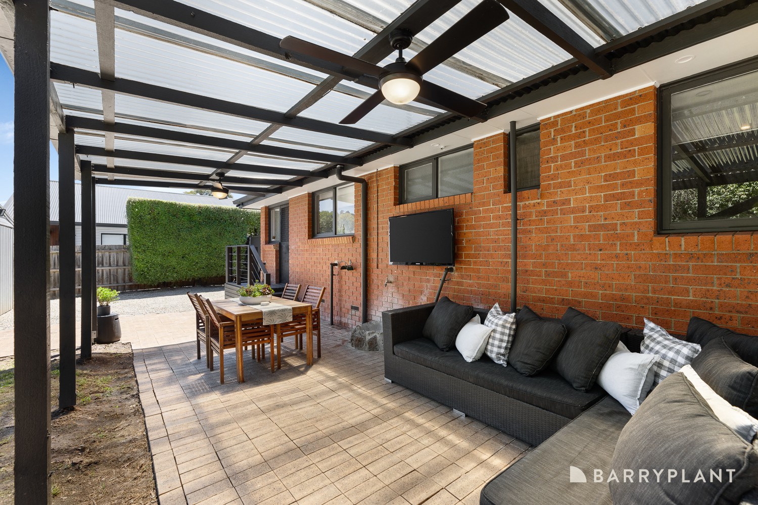 22 Auburn Road, Healesville, VIC 3777, Healesville - Thumbnail 2
